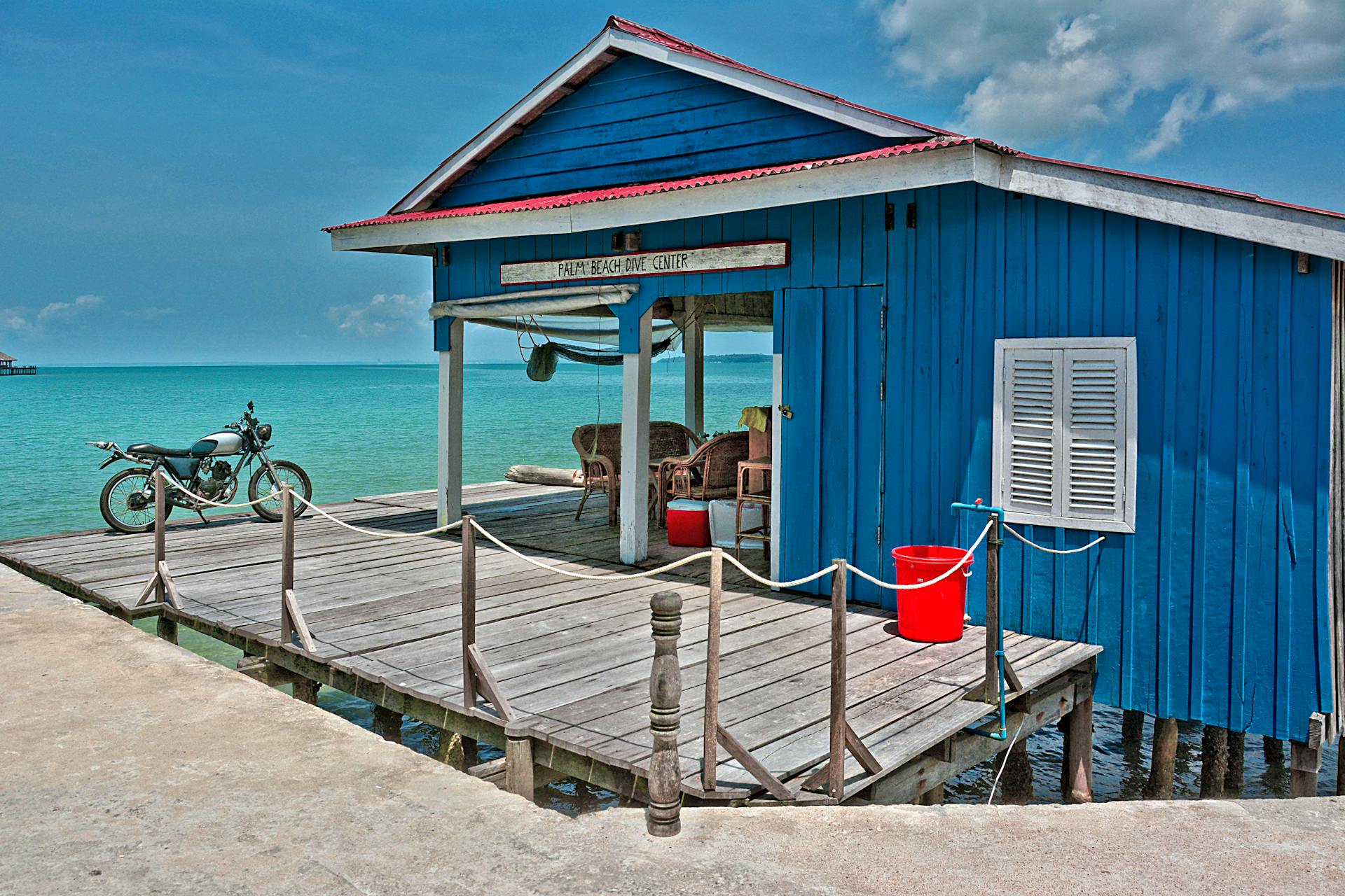 Capture the authentic charm of Koh Rong’s lush scene